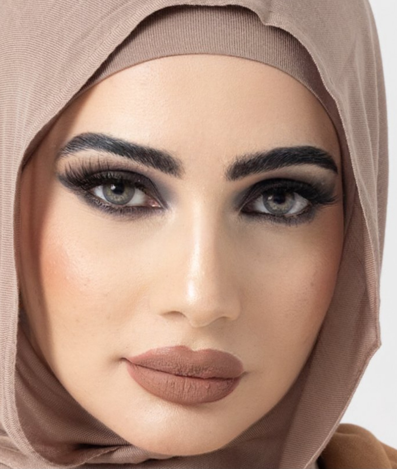 Russian Grey eyes, featuring a captivating blend of brown and grey.