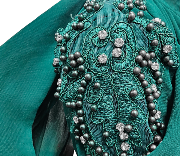 Noura's Emerald Elegance - Image 5